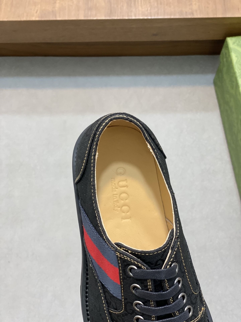 Gucci Leather Shoes